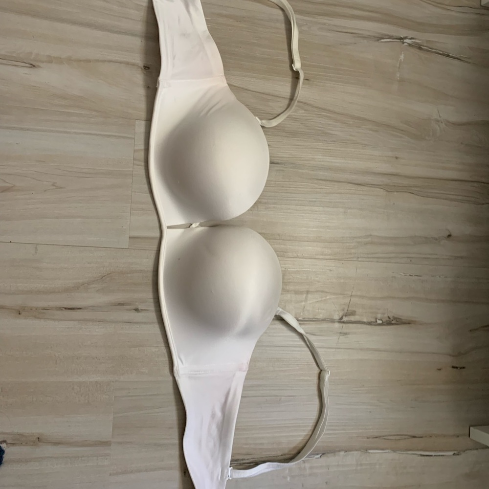 Victoria’s Secret add 2 Cups White Bra